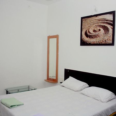 Anahat Cottages Diveagar Bagian luar foto